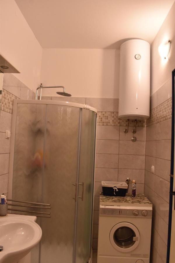 Apartment Riviera Пула Екстериор снимка