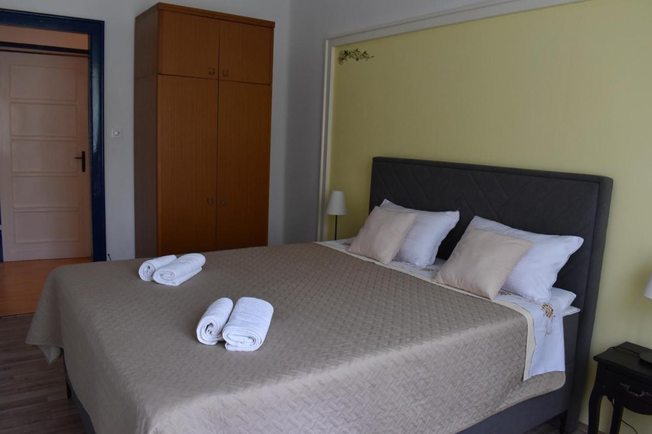 Apartment Riviera Пула Екстериор снимка