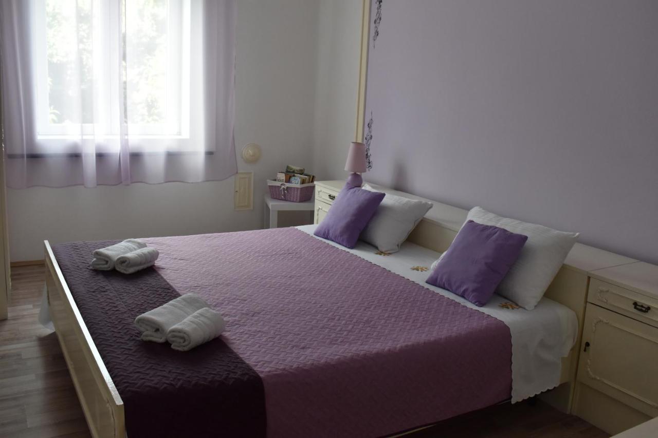Apartment Riviera Пула Екстериор снимка