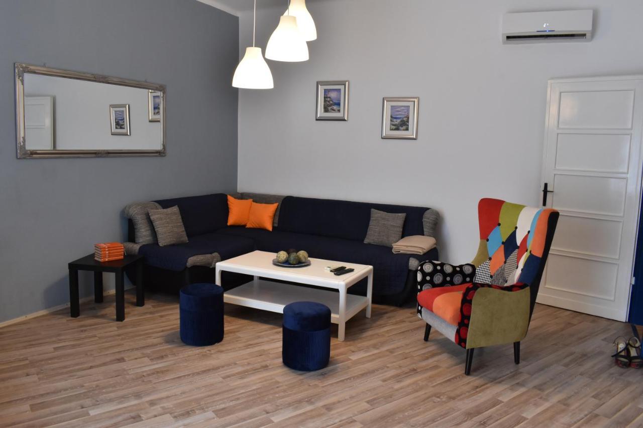 Apartment Riviera Пула Екстериор снимка