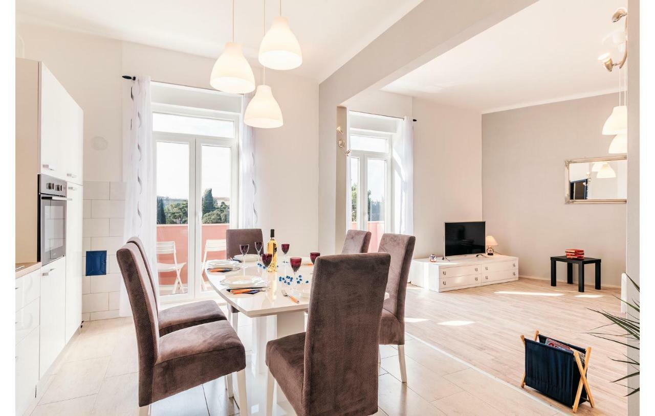 Apartment Riviera Пула Екстериор снимка